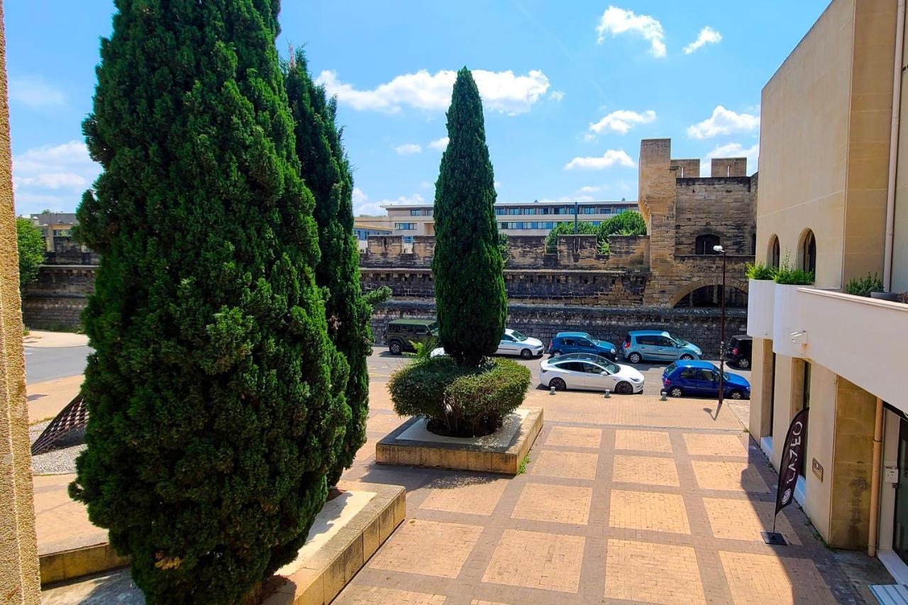 Апартаменти Regard Sur Les Remparts - Terrasse & Parking Авіньйон Екстер'єр фото